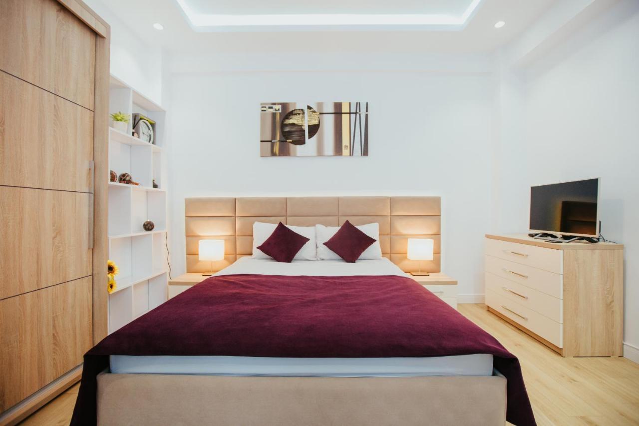 Color Apartments Corneliu Coposu 1A Street Bucarest Exterior foto