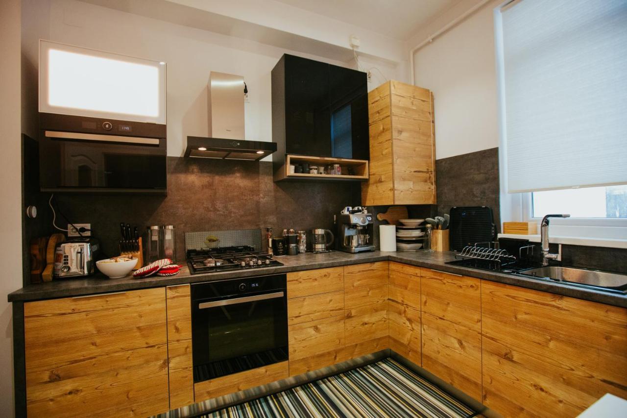 Color Apartments Corneliu Coposu 1A Street Bucarest Exterior foto