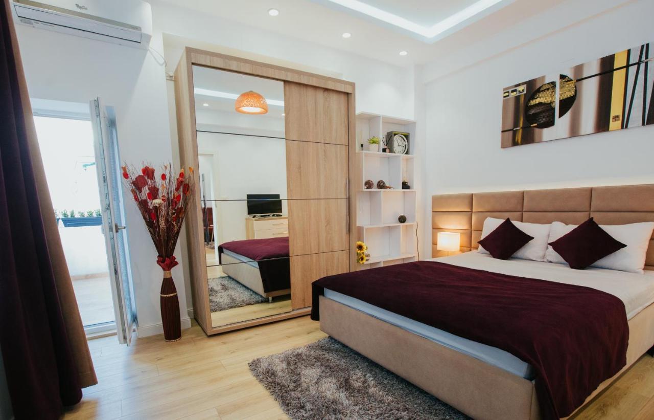 Color Apartments Corneliu Coposu 1A Street Bucarest Exterior foto