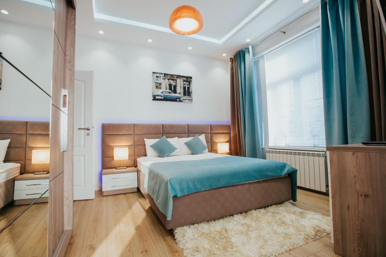Color Apartments Corneliu Coposu 1A Street Bucarest Exterior foto