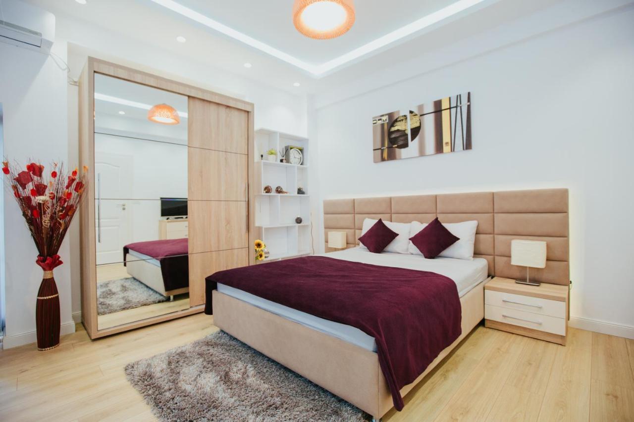 Color Apartments Corneliu Coposu 1A Street Bucarest Exterior foto